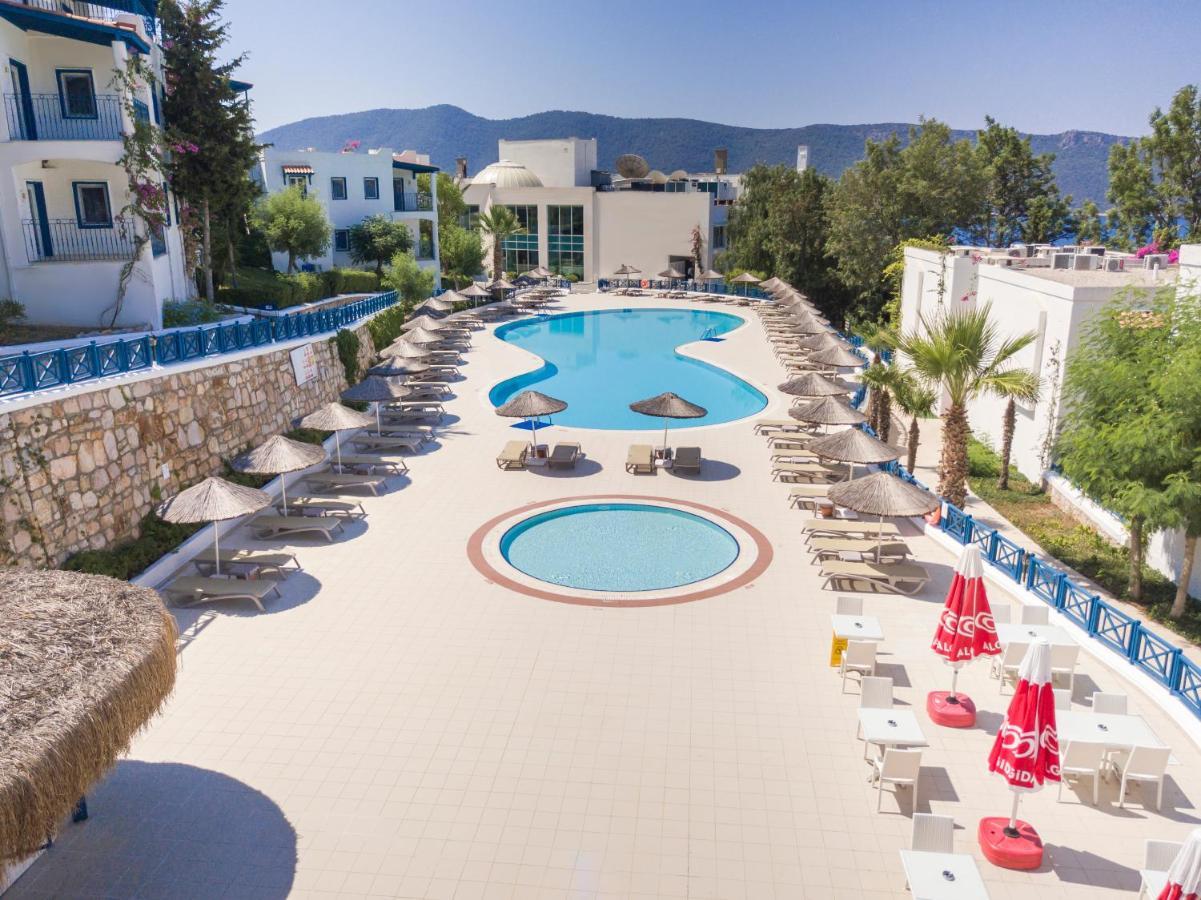 Bodrum Holiday Resort & Spa Exterior photo