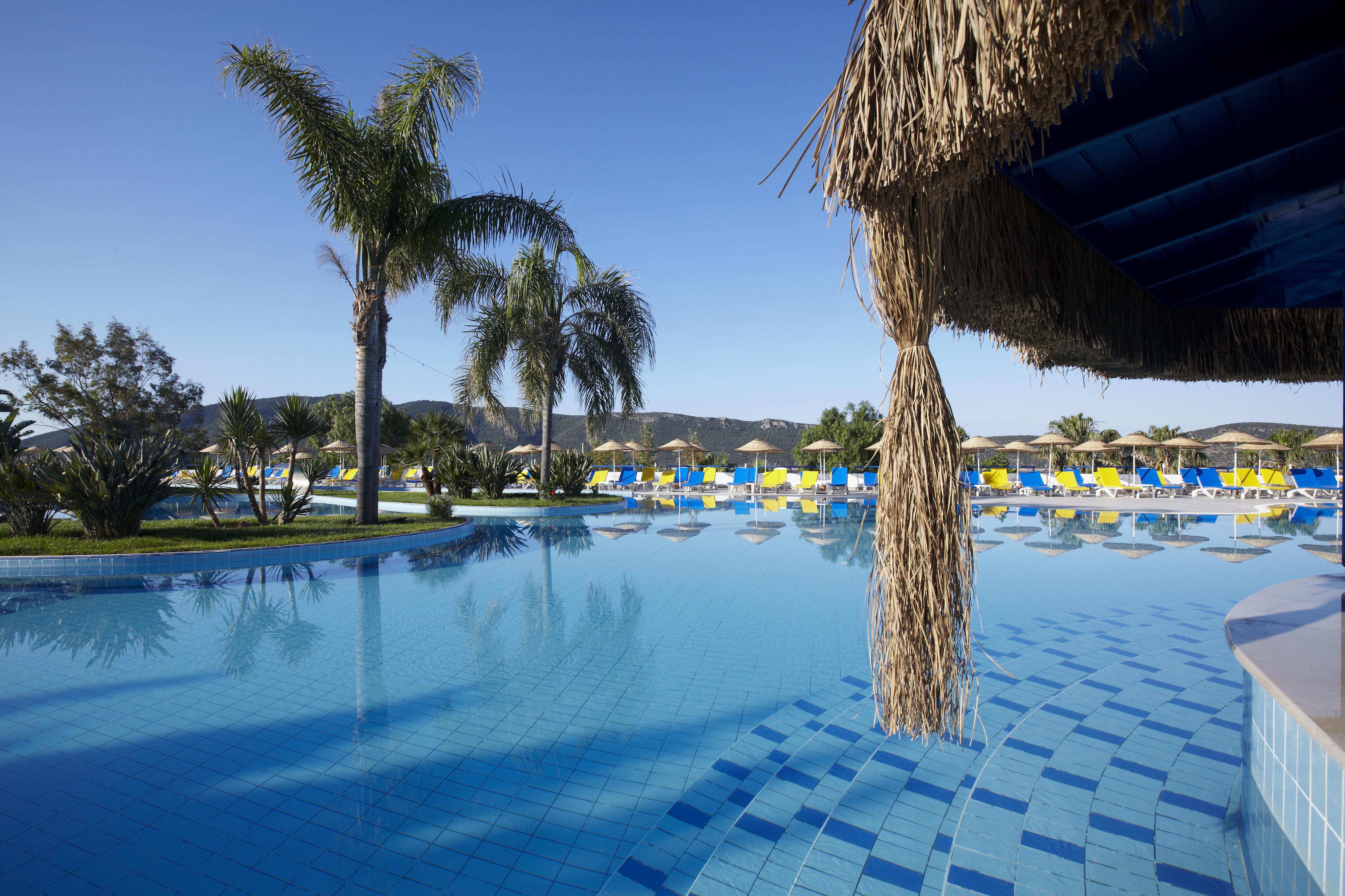 Bodrum Holiday Resort & Spa Exterior photo